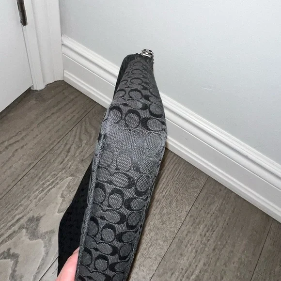 Coach Signature Black Laptop Bag - Picture 6 of 6